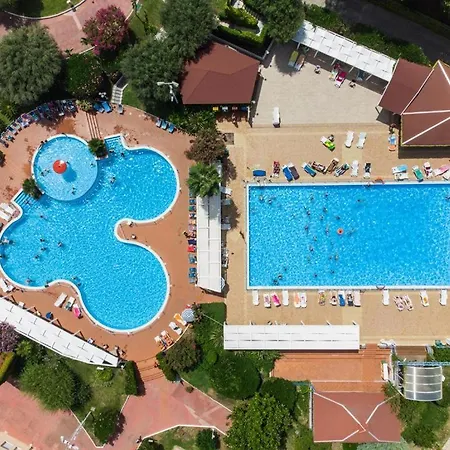 - Pace Apartman Tropea